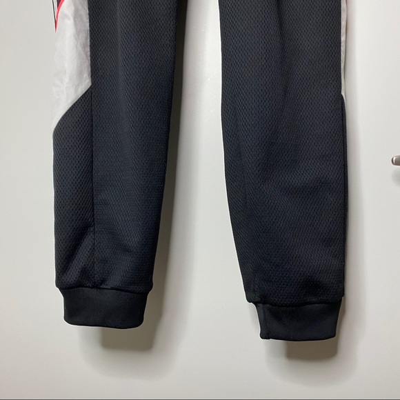 Adidas Suit - Picture 7 of 9